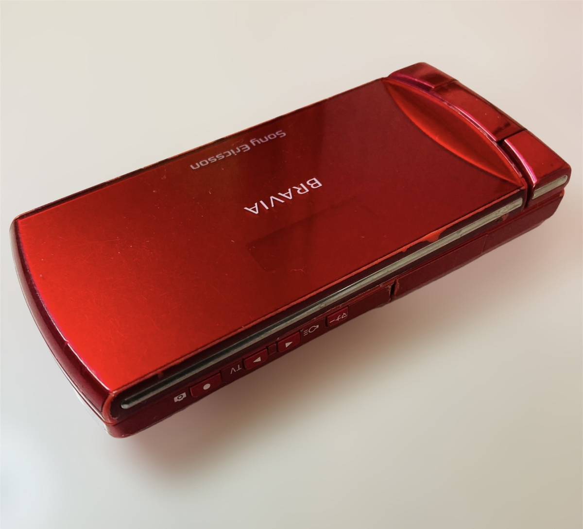 美品) au BRAVIA ソニー エリクソン CDMA SO005 本体のみ ガラケー