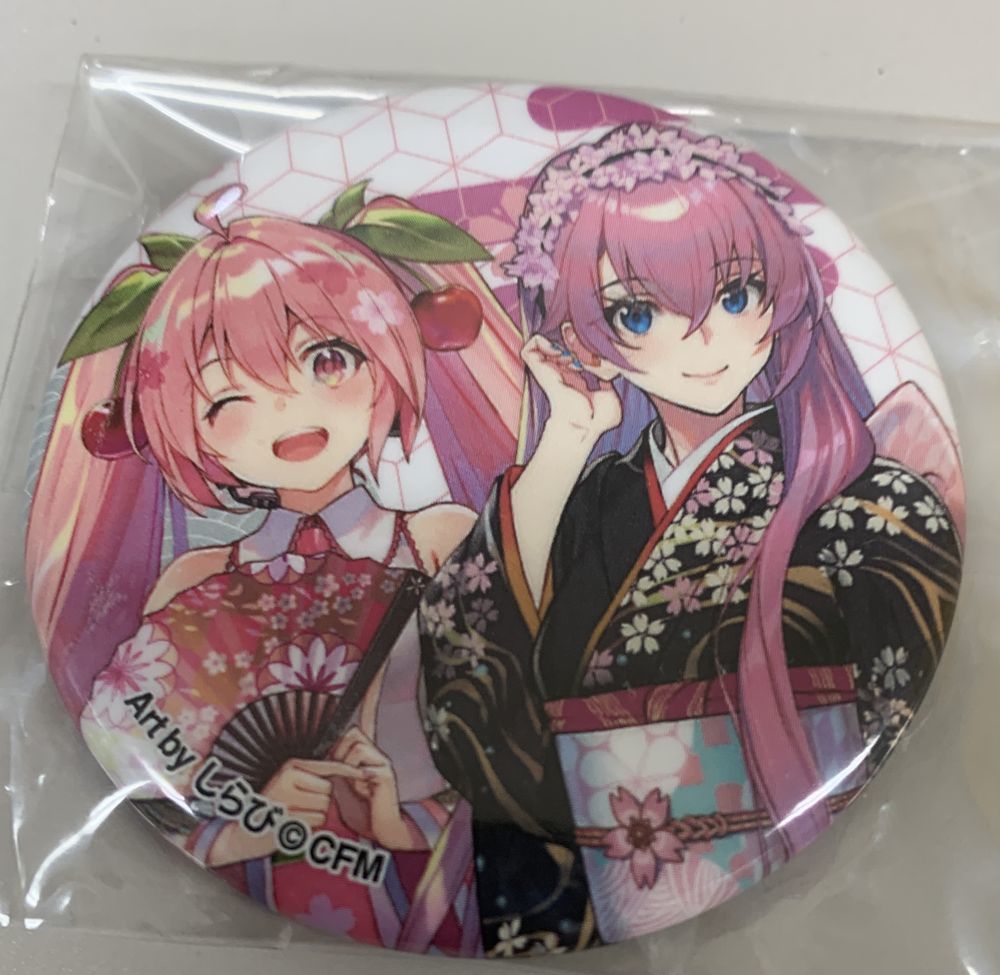 巡音ルカ 桜ミク ロフトコラボ 缶バッジ
