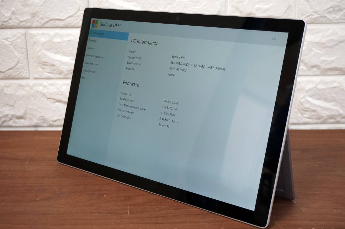 Microsoft Surface Pro 5 1796 / 128GB SSD/ 4GB RAM/ Tablette PC