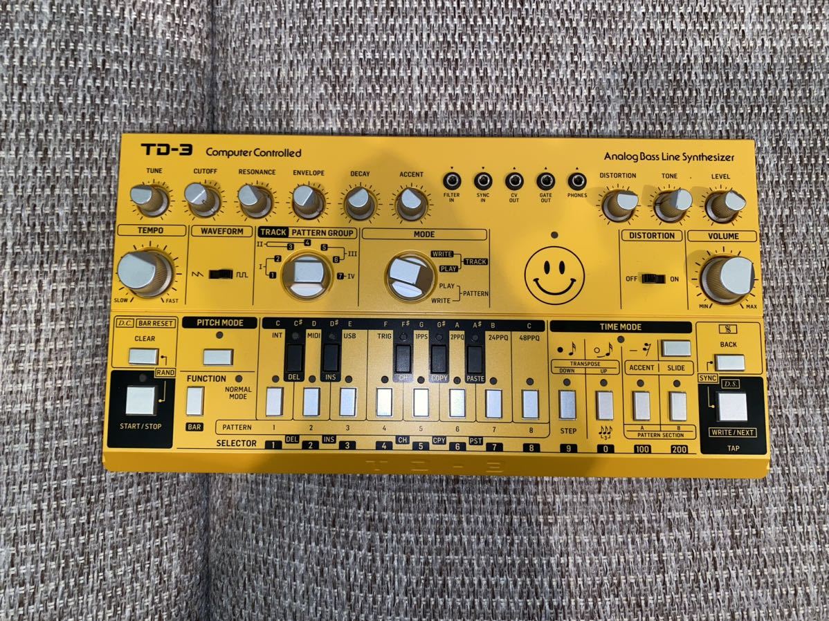 【目立った傷や汚れなし】BEHRINGER ( ベリンガー ) TD3AM アナログベースマシン イエローの落札情報詳細 ヤフオク落札
