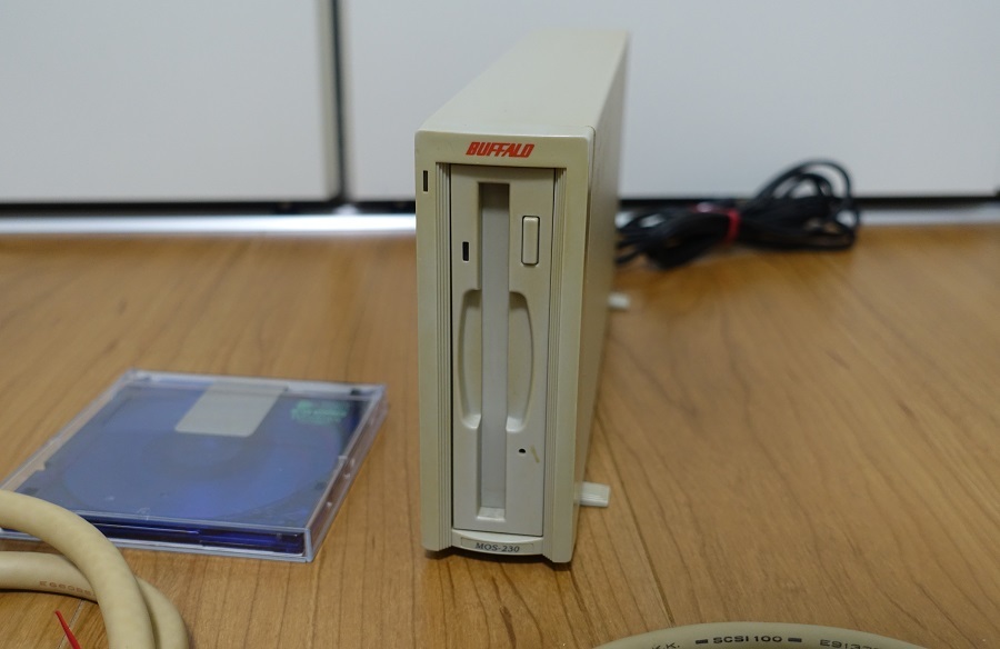 全体的に状態が悪い】バッファロー BUFFALO メルコ MOS-S230 SCSI外