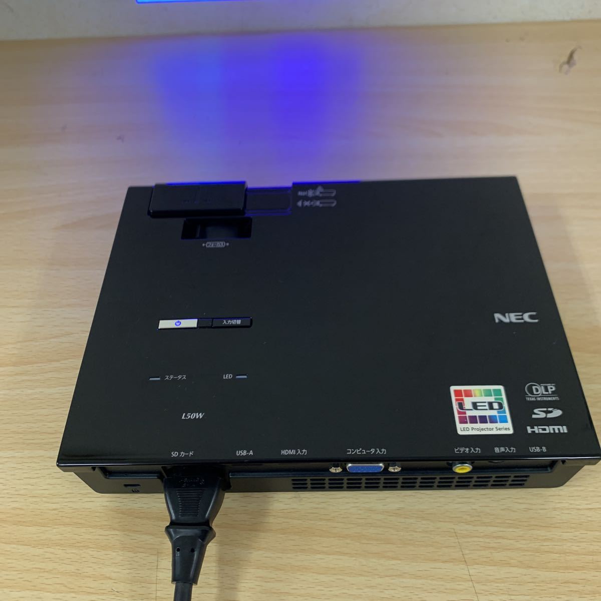 NEC 短焦点プロジェクター NP-UM330WJL /HDMI/3300LM 【公式通販】