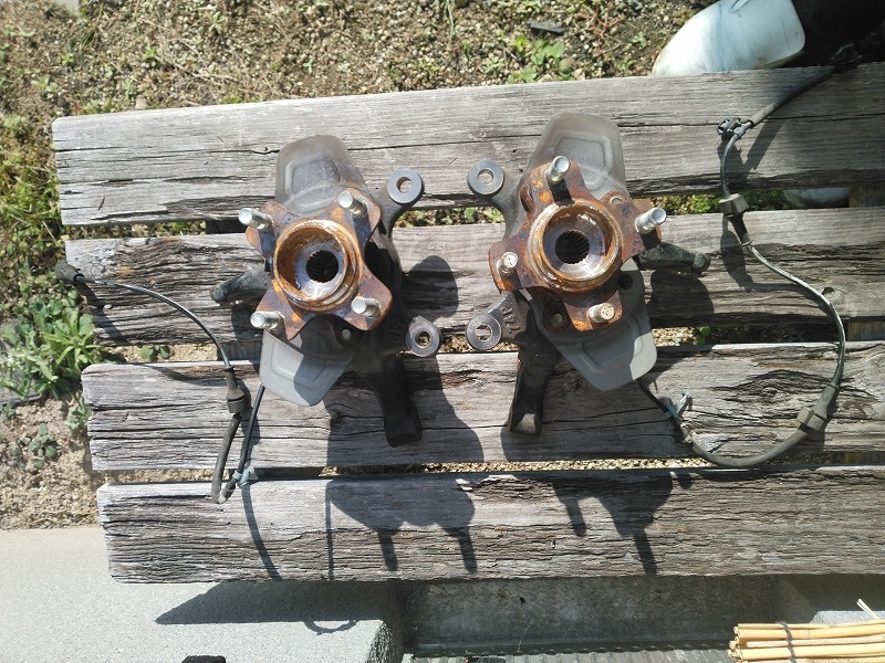 スズキ　アルトワークス　HA21S　純正ナックル左右セット スズキ アルトワークス HA21S ハブ ナックル 右側 運転席側 スズキ