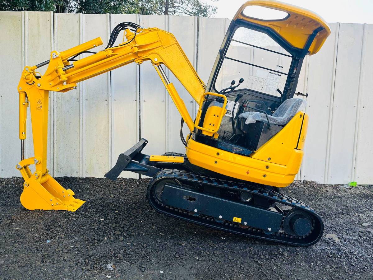 PC28UU-2 コマツ ミニユンボ 値下げ。これ以上は無理です。