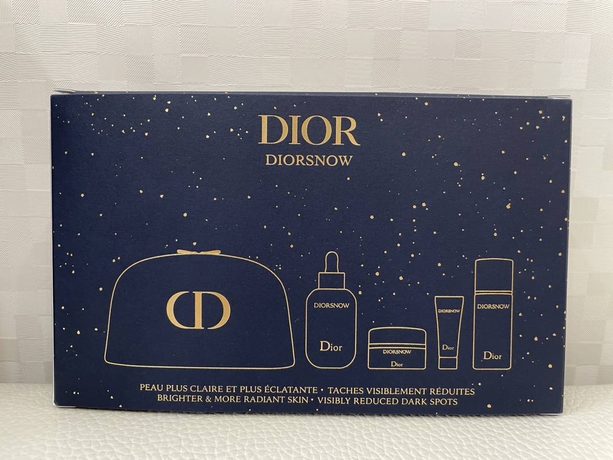 DIORディオールスノーエッセンスホリデー 数量限定品ポーチ付き