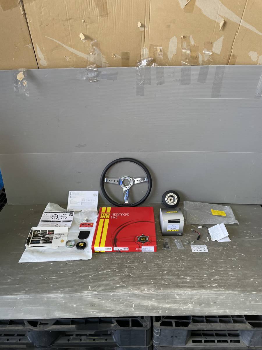 旧車に！MOMO ヘリテージライン　カリフォルニア　レザー/ポリッシュ36φ　新品 旧車に！MOMO ヘリテージライン カリフォルニア レザー⁄ポリッシュ36φ 新品