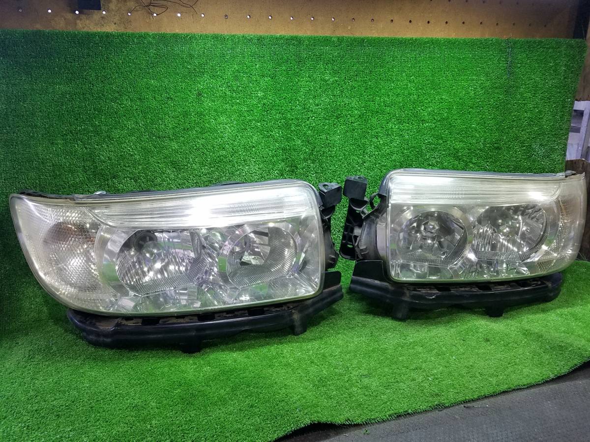 SG5 フォレスター ヘッドライト 左 ICHIKOH 後期 クロススポーツ フォレスター SG5 後期 左ヘッドライト ICHIKOH 1761 HCHR-308 HID