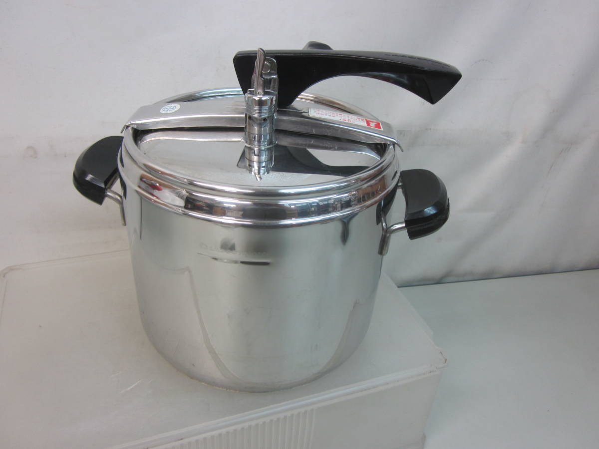 ラゴスティーナLagostina 圧力鍋両手鍋イタリア製