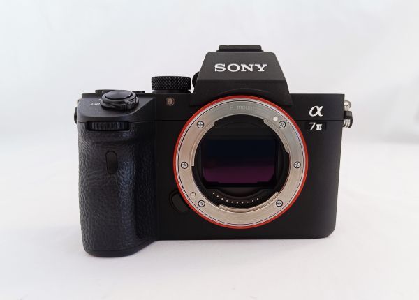 SONY ソニー α7III ボディ ILCE-7M3 日本語/English デジタルカメラ