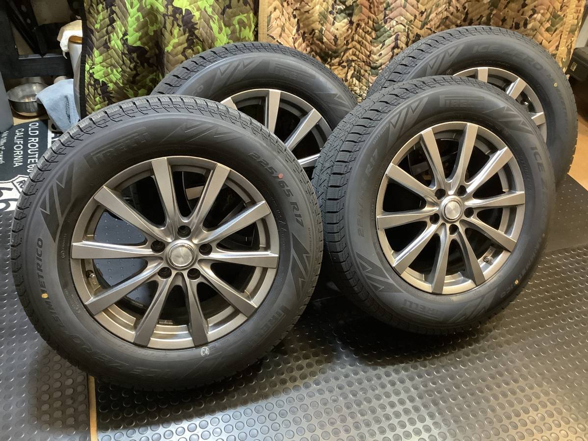 中古スタッドレスタイヤ 225/65R17 4本セット 未使用に近い】日産