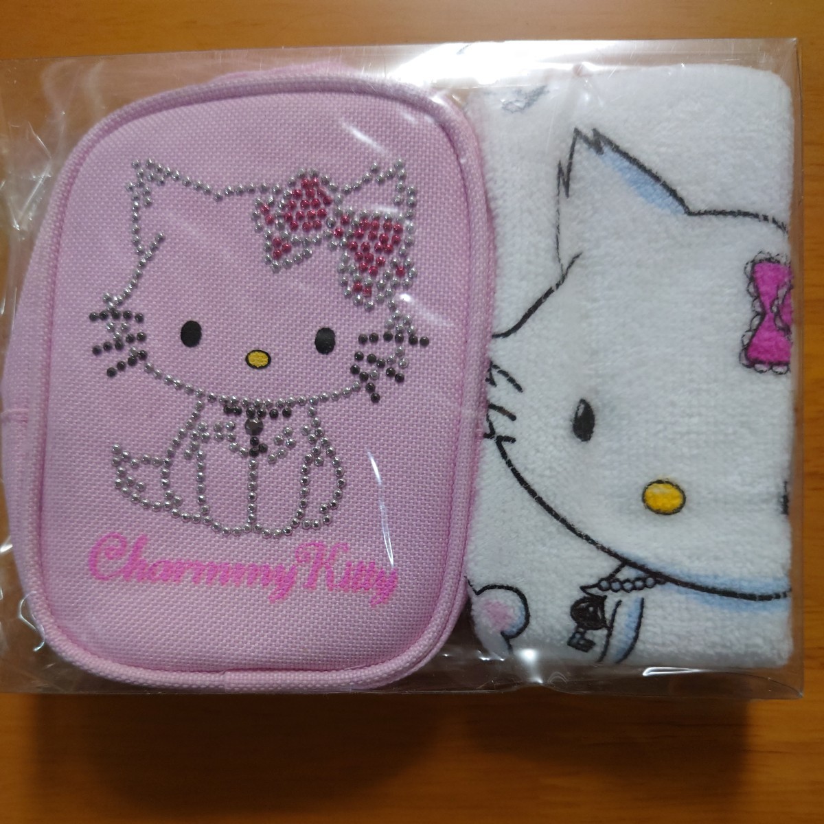 希少レア　チャーミーキティ　モノトーン　レース　ポーチ　2006 平成レトロ 希少レア チャーミーキティ モノトーン レース ポーチ 2006 平成