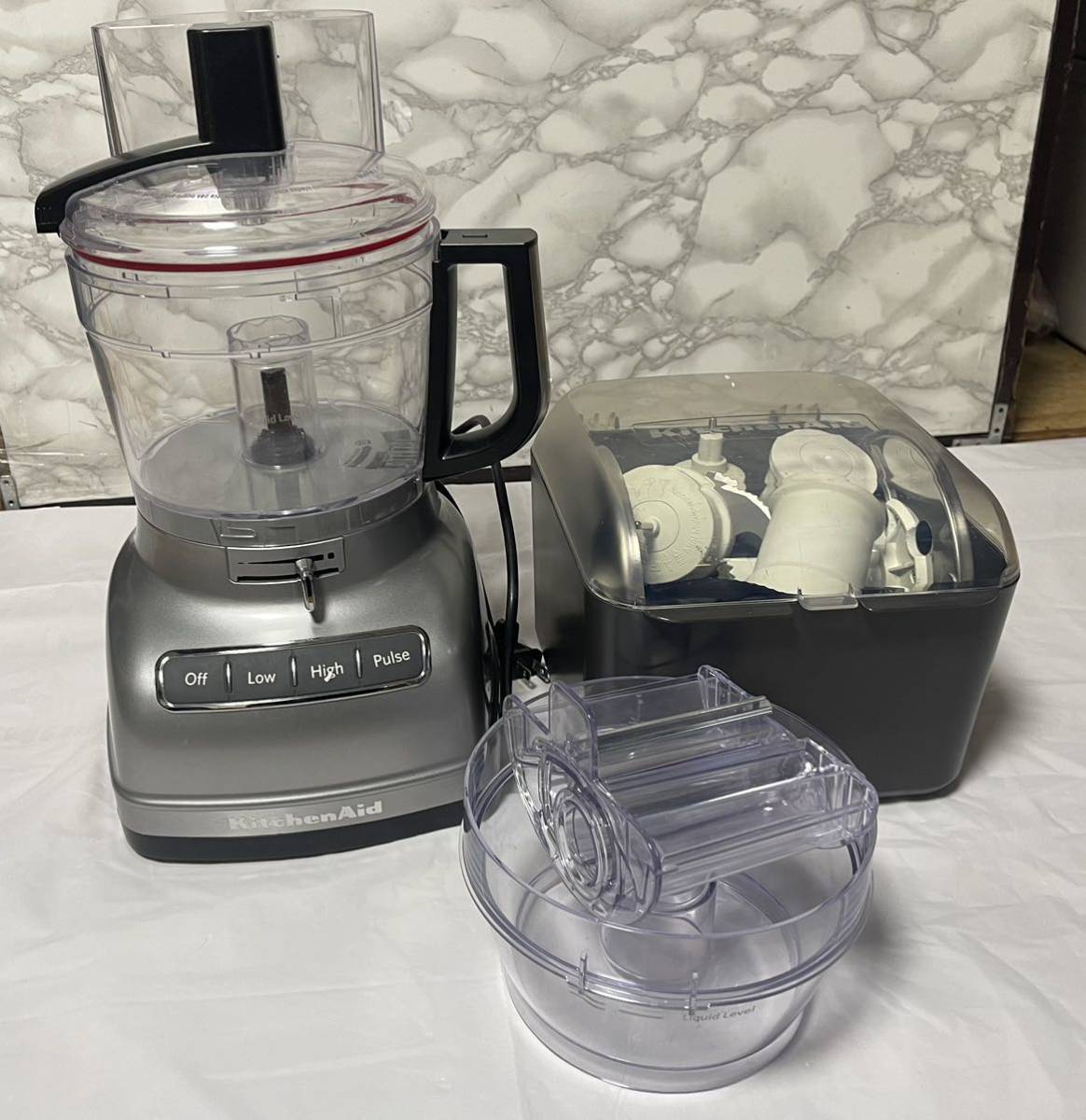 【目立った傷や汚れなし】KitchenAid 11カップフードプロセッサー Exactsliceシステム輪郭シルバーの落札情報詳細