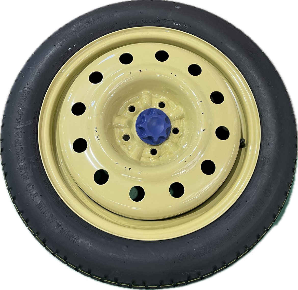 バリ溝‼️ブリヂストンスタッドレスセット2021年製215/60R17C-HR等 バリ溝‼️ブリヂストンスタッドレスセット2021年製215/60R17C-HR