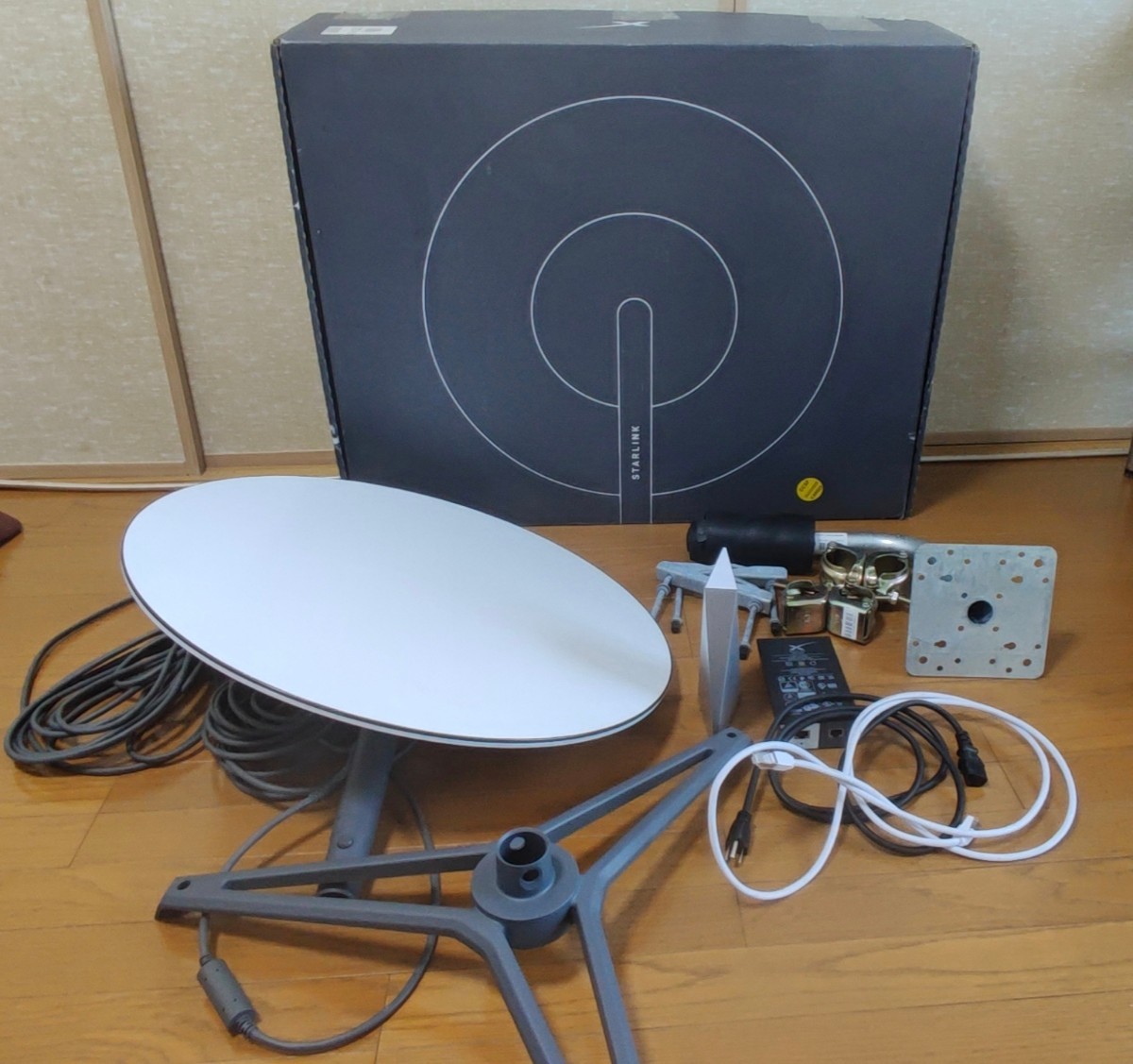 STAR LINK(スターリンク)アンテナ中古 目立った傷や汚れなし】Starlink Internet スターリンクアンテナ