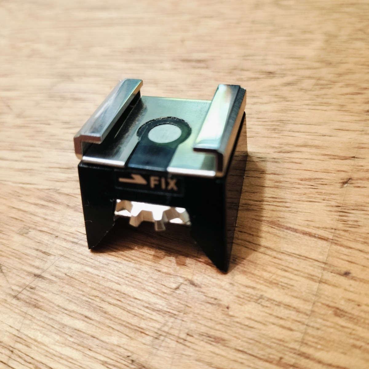 【目立った傷や汚れなし】【希少・発光テスト済】オリンパス OLYMPUS OM1(M1)用 SHOE シュー1ホットシューの落札情報詳細