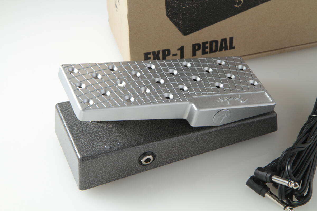 【目立った傷や汚れなし】Fender EXP1 EXPRESSION PEDAL 新同品 Mustang GTシリーズ、Mustang