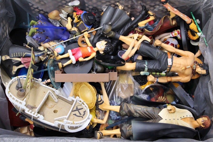 【全体的に状態が悪い】052 k1828 ジャンク プライズフィギュア 本体のみ ワンピース ルフィ エース シャンクス 他 まとめセットの