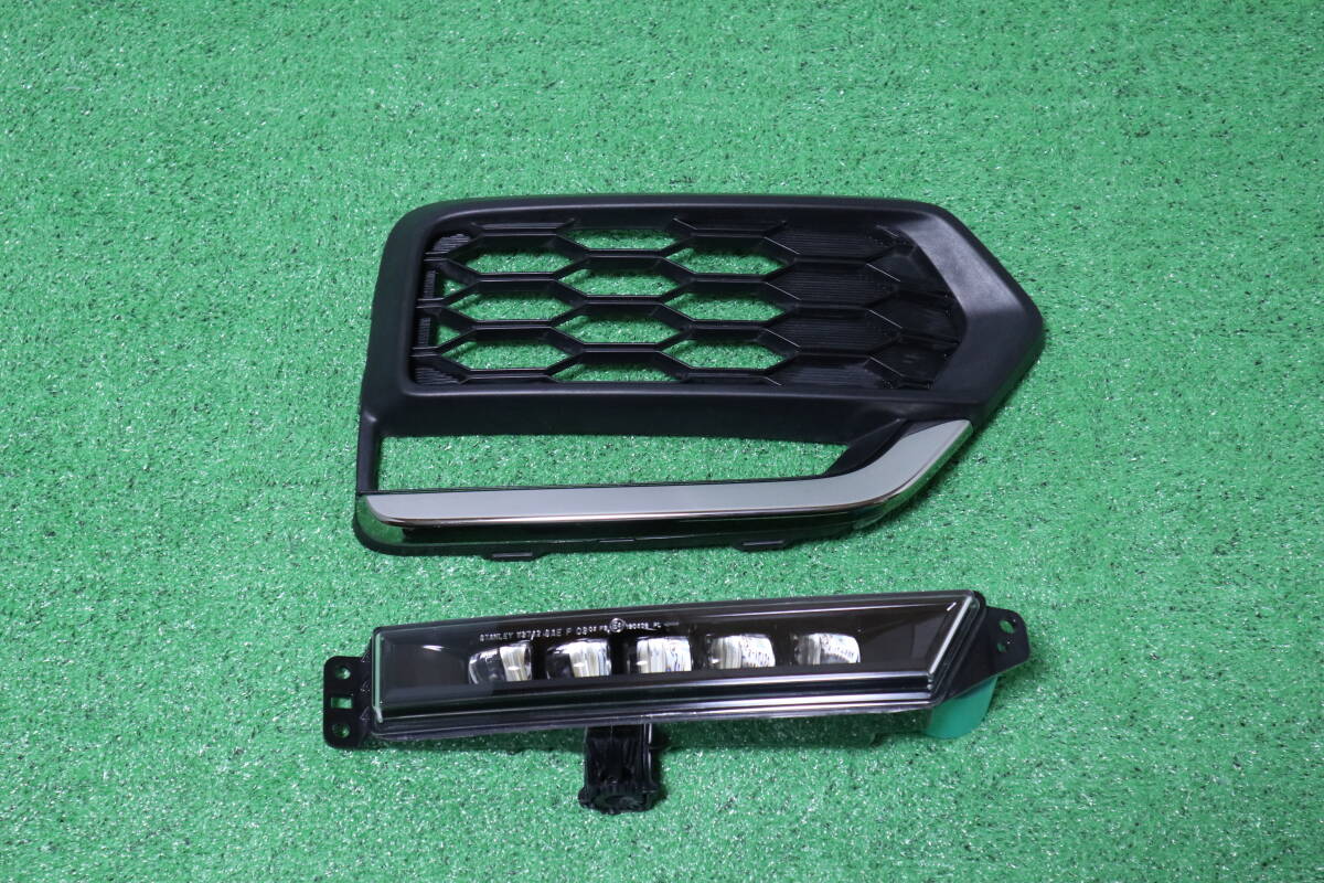 即決 ステップワゴンスパーダ RP3 RP5 後期 右フォグ LED W3742 811159 即決 ステップワゴンスパーダ RP3 RP5 後期 右フォグ LED W3742 811159