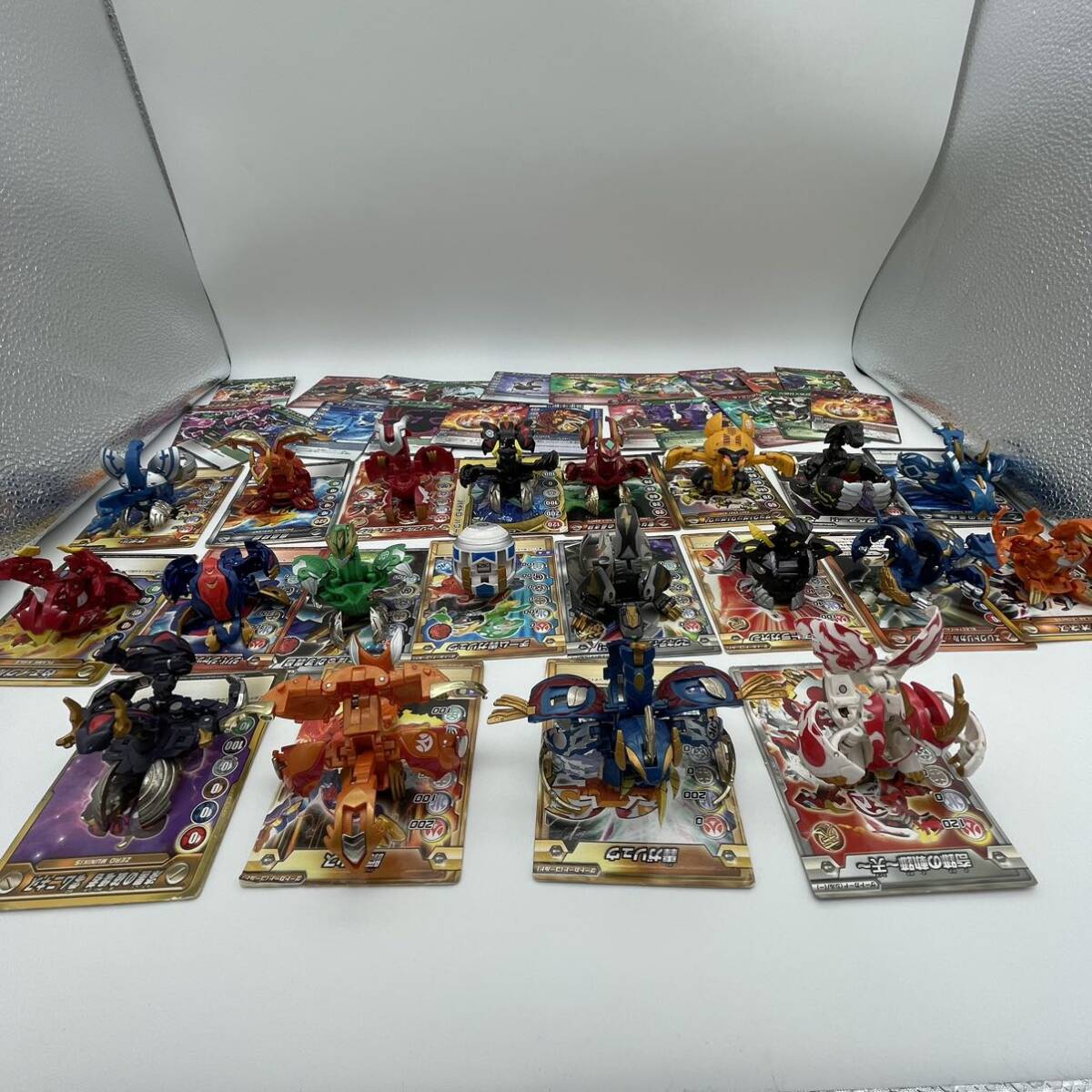 g*K様 爆丸　まとめ売り60個 爆丸 まとめ売り60個 爆丸 60個 爆テク Bakugan 爆TECH フィギュア