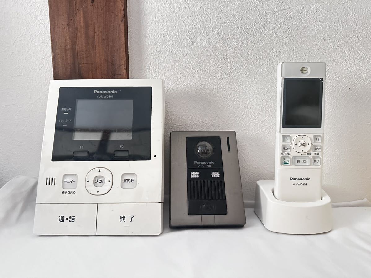 パナソニック ワイヤレスモニター付テレビドアホン VL-SWD300KL 未使用 Panasonic Panasonic vl-svd300kl テレビドアホン VL-SVD300KL どこでもドアホン