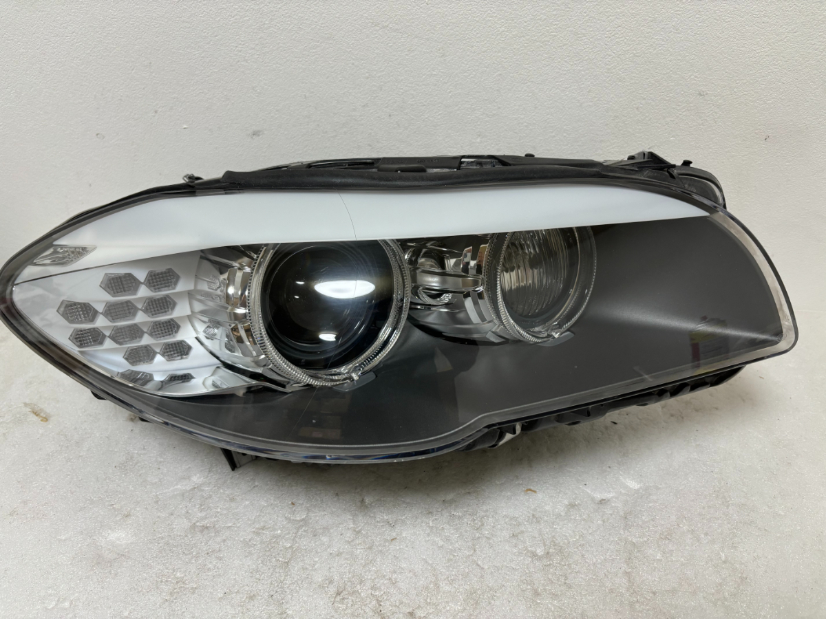 ☆ BMW 5シリーズ F10 F11 前期 ヘッドライト 右 ☆1819｜パーツ
