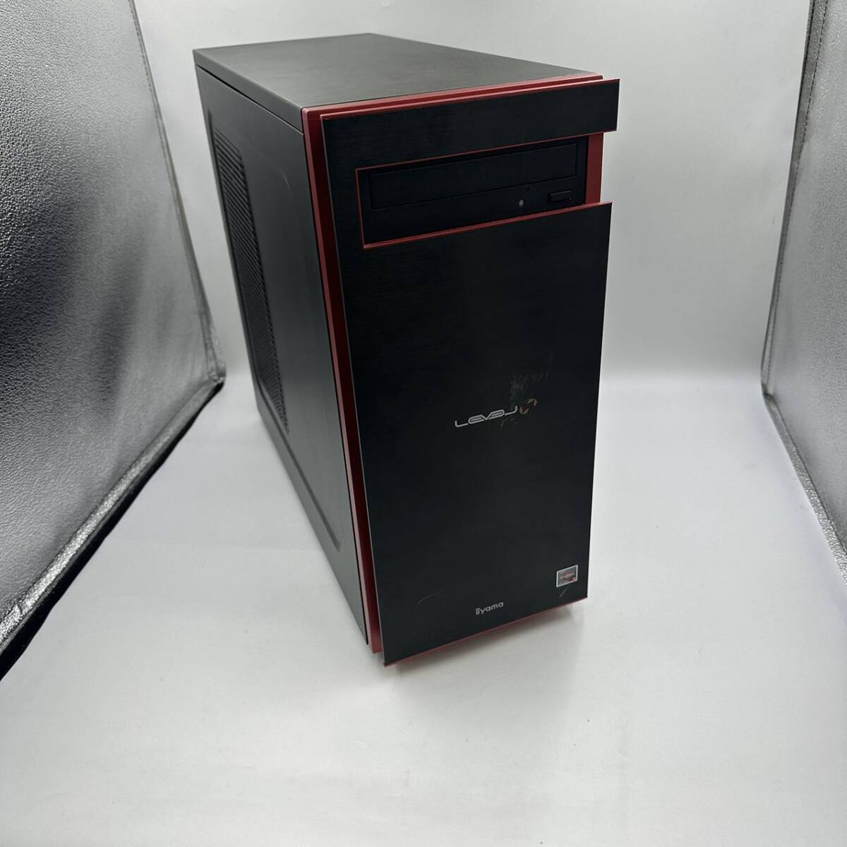 ゲーミングPC デスクトップ インテルi7 GTX1070搭載 SSD 目立っ