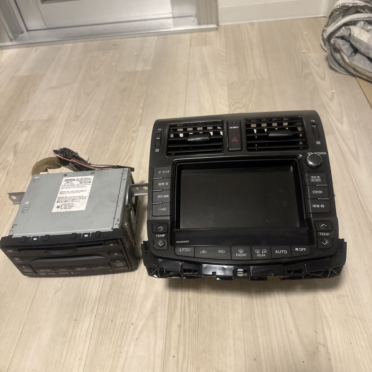 トヨタ クラウンハイブリッド GWS204 HDD ナビ マルチモニター (7)