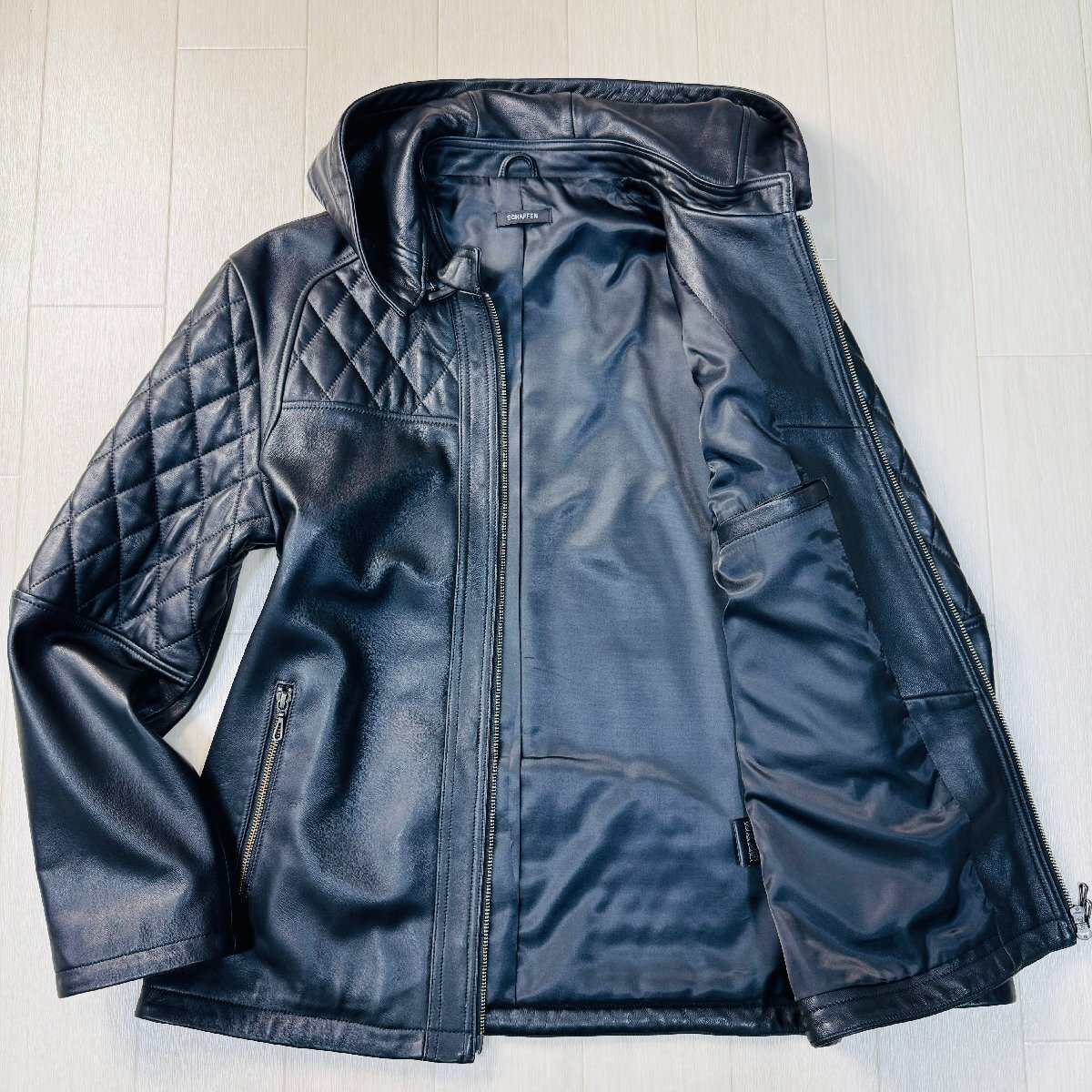 いくら。 SCHAFFEN ラムレザージャケット SCHAFFEN ラムレザーパーカー 黒