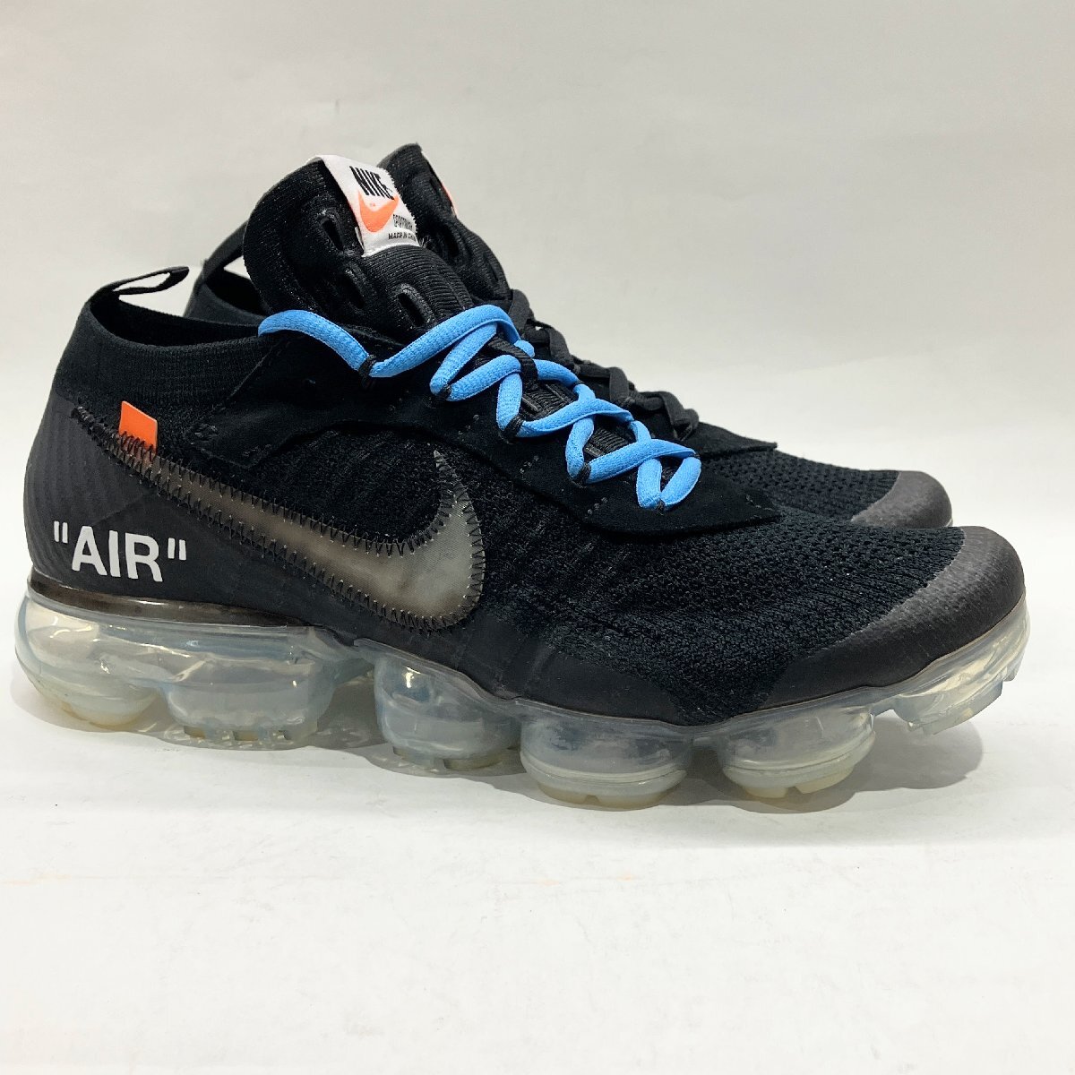 off white vapormax black with blue laces
