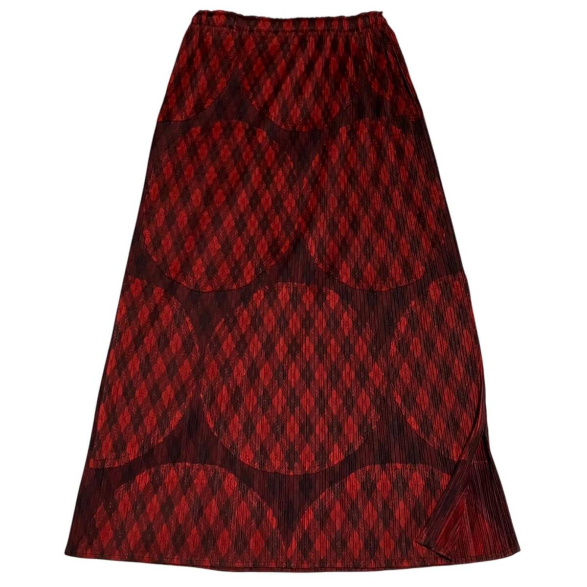 ISSEY MIYAKE　プリーツプリーズ　ロングスカート　レッド PLEATS PLEASE ISSEY MIYAKE - プリーツプリーズ スカートの通販 by