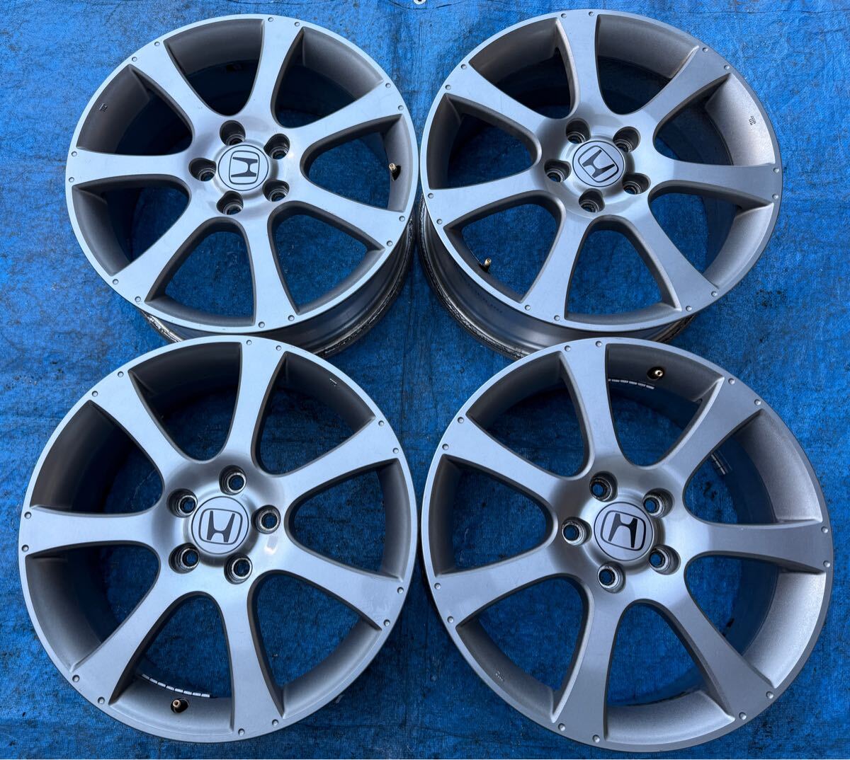 HONDAオデッセイ(RB3・4)アブソルート純正18インチ×7J＋55 中古