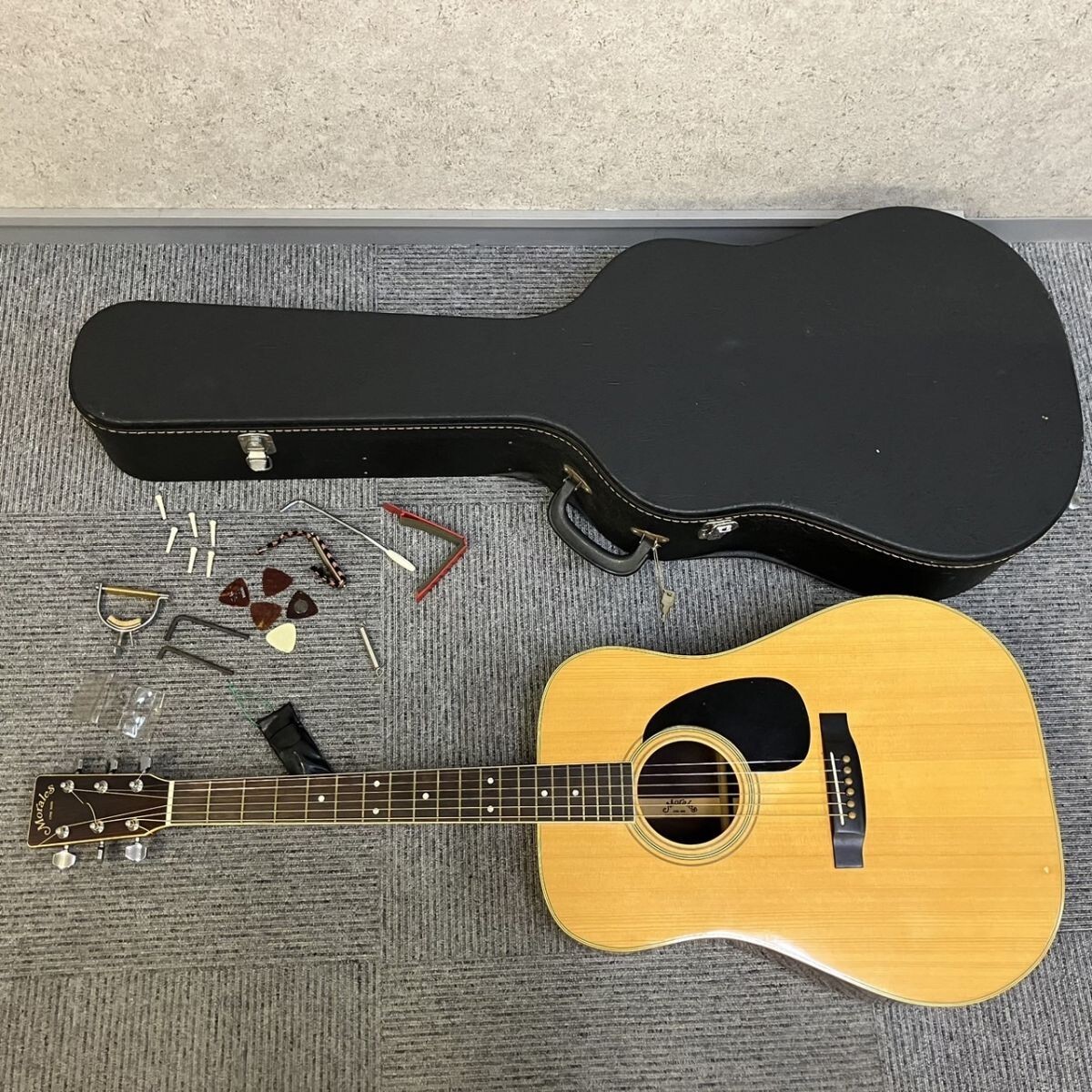 モラレスM300アコースティックギターハードケース付き