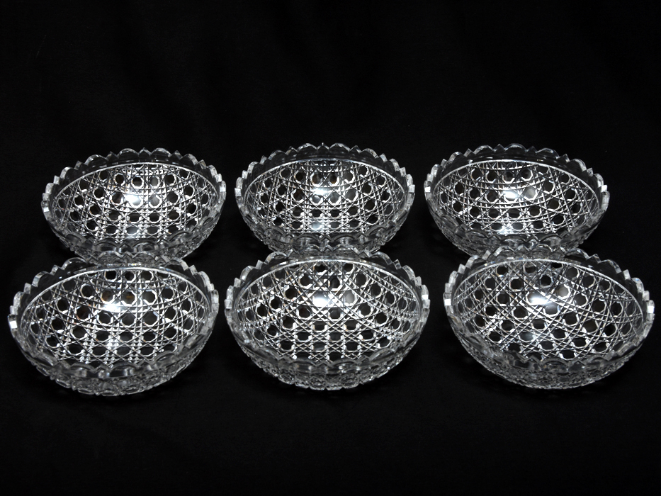 超希少品☆薩摩切子 藍被硝子 菱宝切子蓋付鉢（切子、江戸切子、薩摩切子） 超希少品☆薩摩切子 藍被硝子 菱宝切子蓋付鉢（切子、