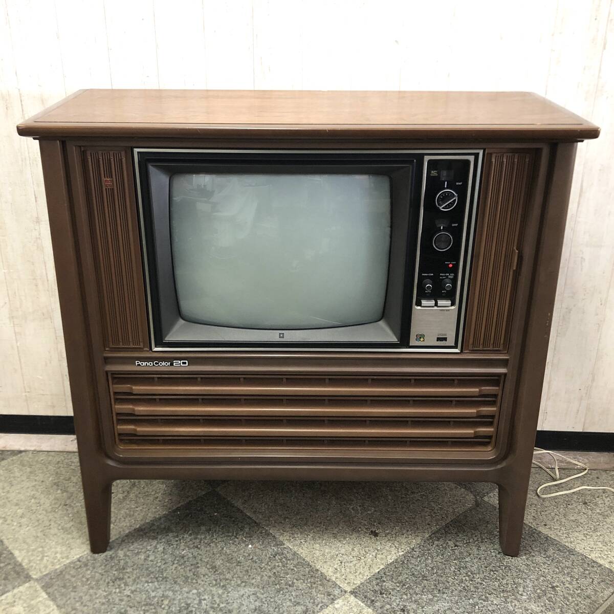 1970年代☆PanaColor 20 テレビ アンティーク☆40年前のテレビの落札