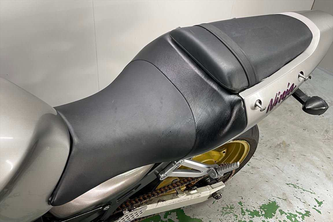 Z1100GP z1000r GPZ1100フロントフェンダー 当時物 Z1100GP z1000r GPZ1100フロントフェンダー 当時物