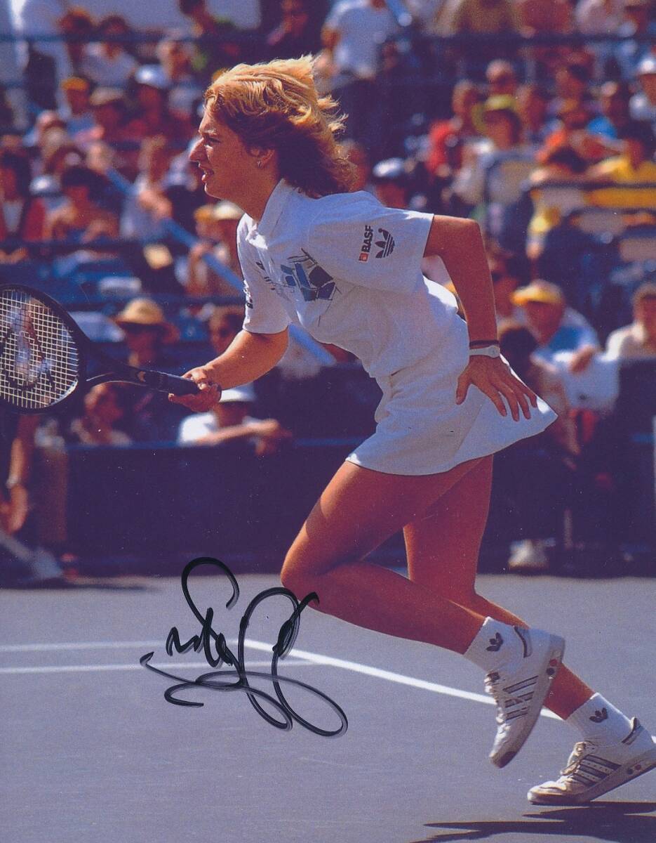 シュテフィ・グラフ 直筆サイン入り写真…Steffi Graf シュテフィ・グラフ 直筆サイン入り写真…Steffi Graf - メルカリ