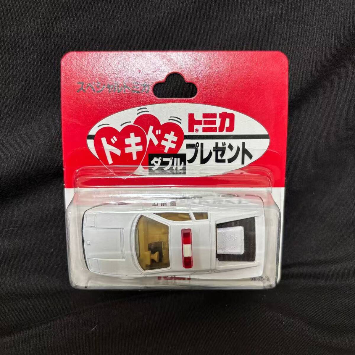 新品】スペシャルトミカ 非売品 ドキドキダブルプレゼント フェラーリ
