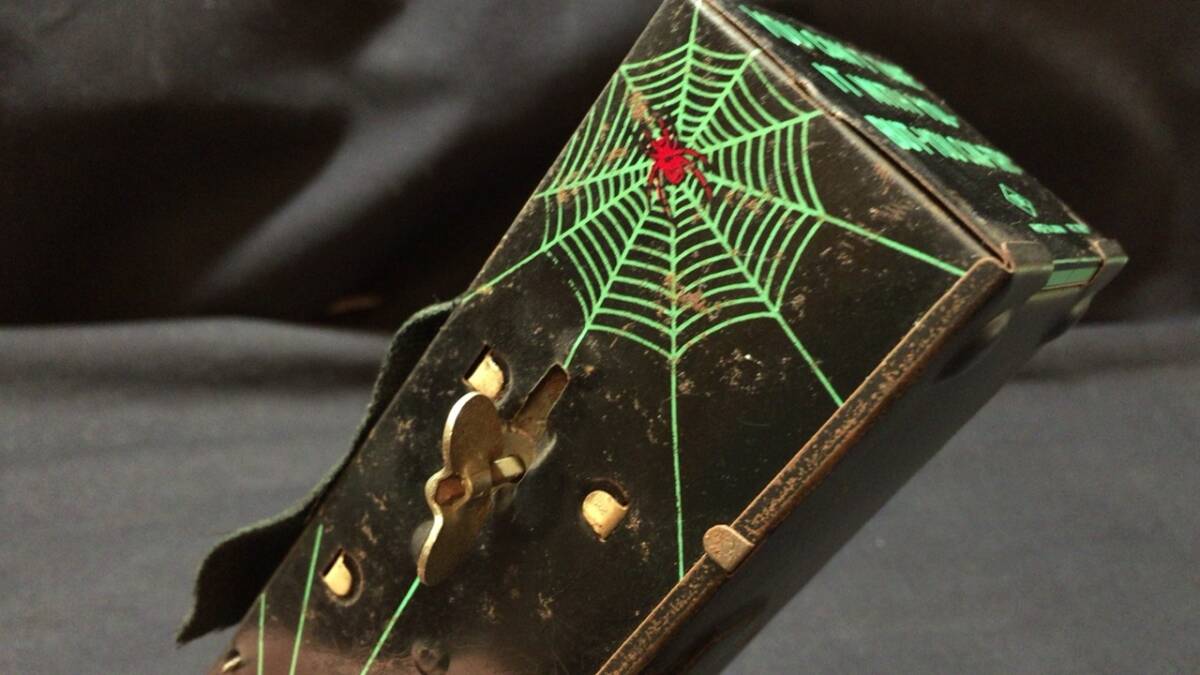 COFFIN BANKコフィンバンク ヴィンテージ ブリキ製貯金 米屋製 COFFIN