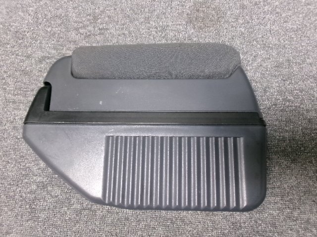 J131G テリオスキッド アームレスト センターコンソール 純正 