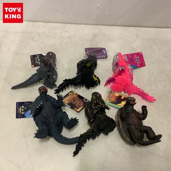 新品】バンダイ ムービーモンスターシリーズ ガメラ4種 タグ付きの落札