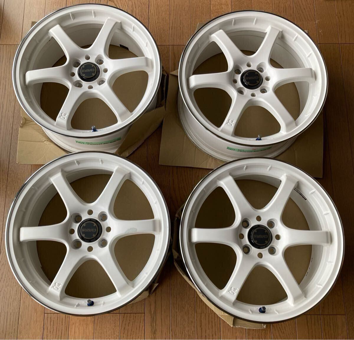 中古】綺麗品☆SSR ヴィエナ ディッシュ 16インチ 7J+35 PCD100-4穴 5