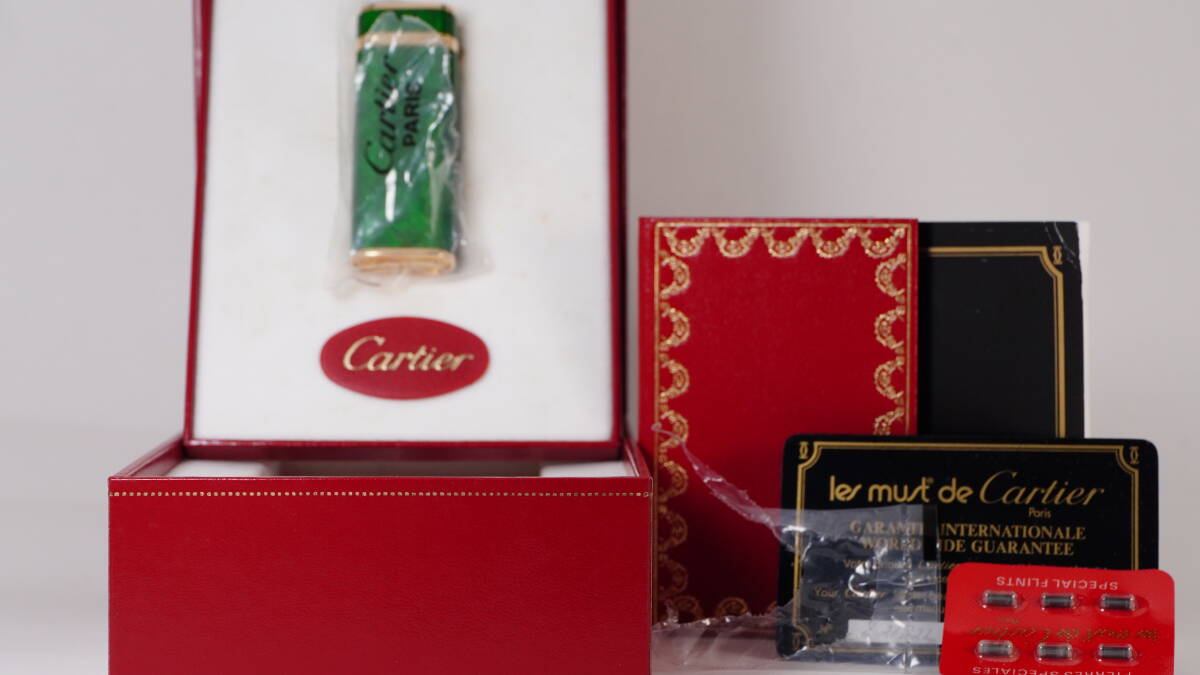 GH012 Cartier カルティエ ライター 赤 レッド系 箱 ケースあり 着火