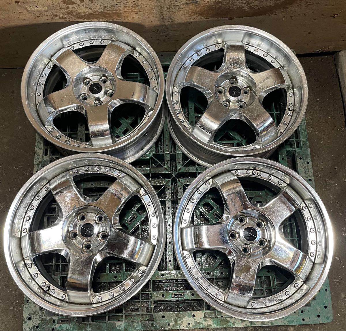 中古】ギャルソン ディープレーシング リューギ 17インチの落札情報