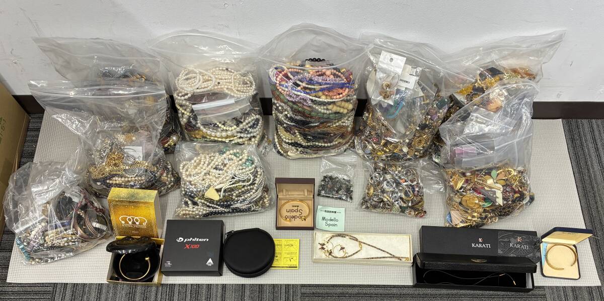 アクセサリー 約7.6kg ネックレス ブローチ イヤリング タイピン