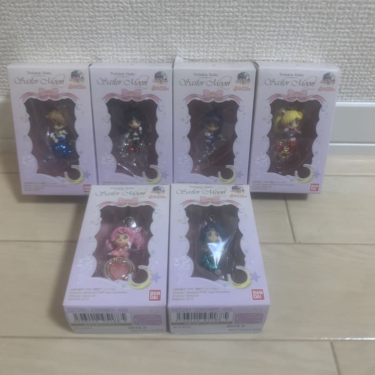 新品】セーラームーン USJ コレクタブル キャンディ缶 コンプリート