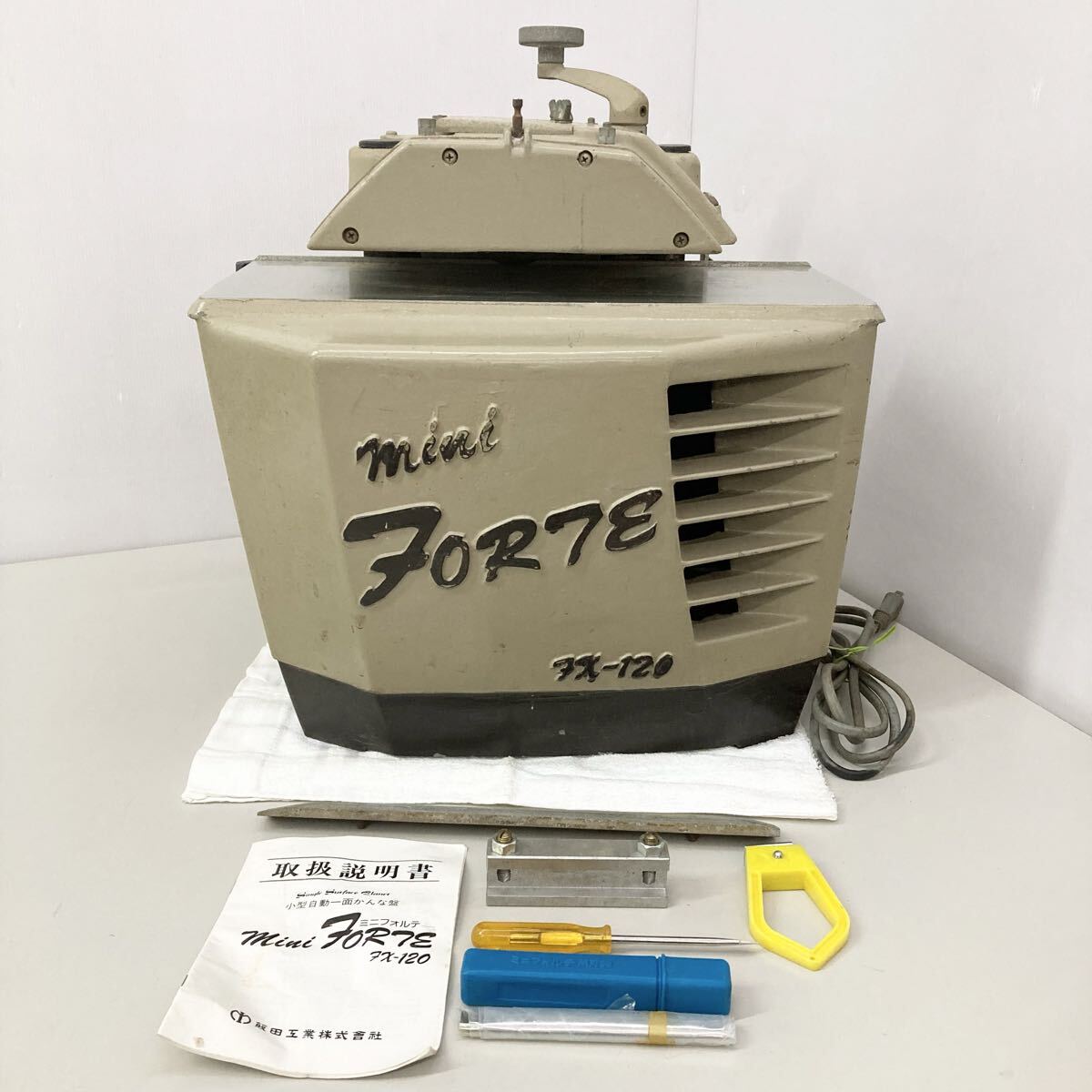 未使用品 飯田工業 ミニフォルテ用替刃FX-120（3枚入り) TY-05の落札
