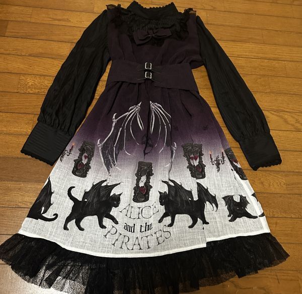 新品】ALICE and the PIRATESパイレーツ黒い森の乙女スカート赤ずきん