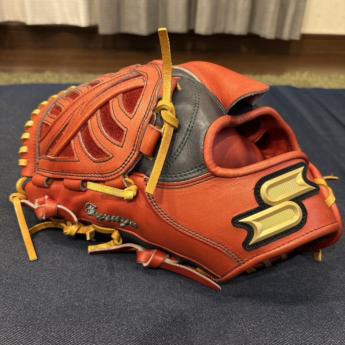 新品】ソフトバンク工藤公康監督 200勝達成記念グローブ/送料無料の