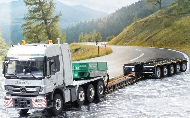 アクトロス 4軸トラクター/トレーラーヘッド WSI 1/50 MERCEDES MP3 L