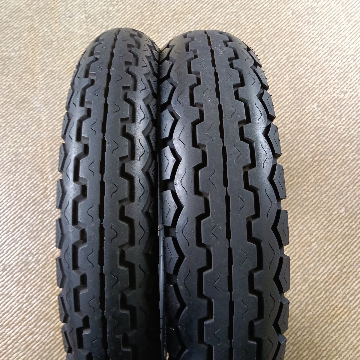 ☆非売品☆KSR 純正 タイヤ ダンロップ K778 110/90-12 48 バイク 